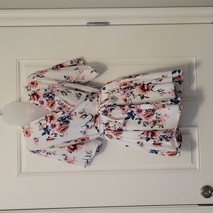 Cutest a little floral romper! XL